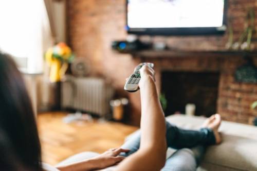 Smart Tv, spiati anche davanti allo schermo: "Possono sapere tutto"